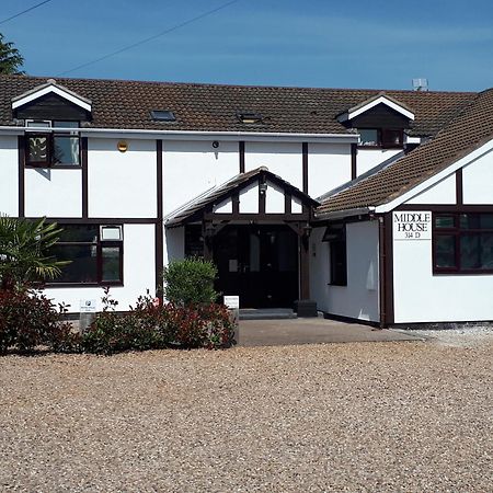 לינה וארוחת בוקר קובנטרי Middle House מראה חיצוני תמונה
